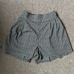 American Eagle Chevron Print, High Rise Shorts, XXS